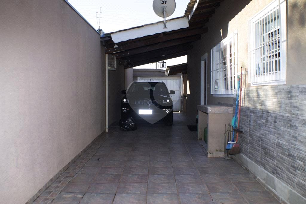 Casa Térrea à venda com 3 quartos, sendo 1 suíte, em Vila Gardênia, Atibaia, SP