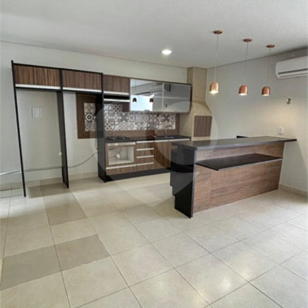 Casa à venda com 3 quartos, sendo 1 suíte, no condomínio Solar das Torres, Cuiabá - MT