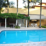 Casa Térrea à venda com 4 suítes em Jardim Cordeiro, São Paulo, SP