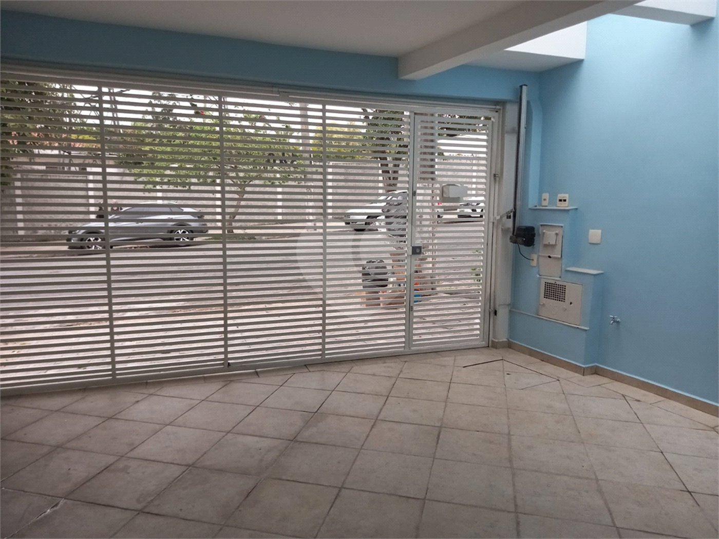 Sobrado à venda com 4 quartos, sendo 2 suítes, em Vila Hamburguesa, São Paulo, SP