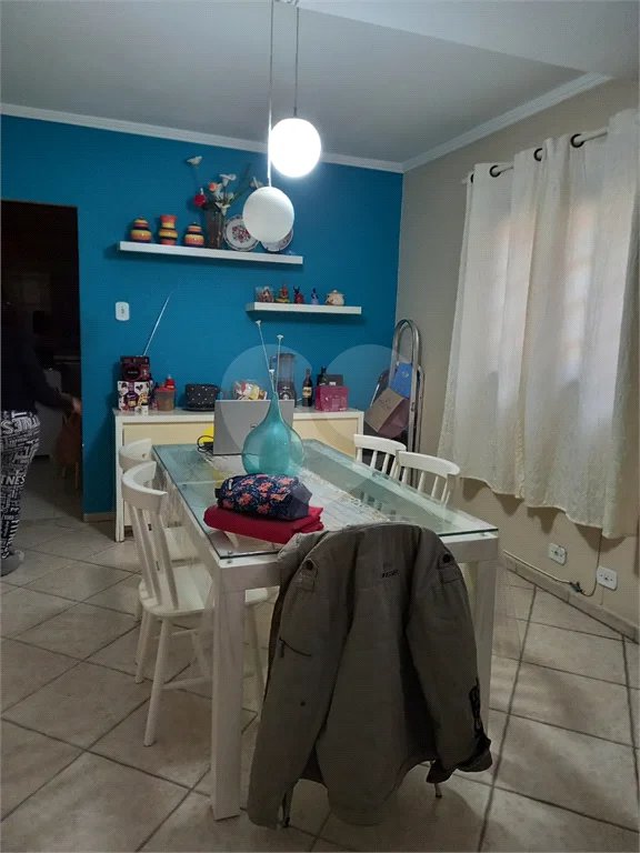 Sobrado de 4 quartos 1 suíte 2 vagas bairro Jardim City- Guarulhos-SP.