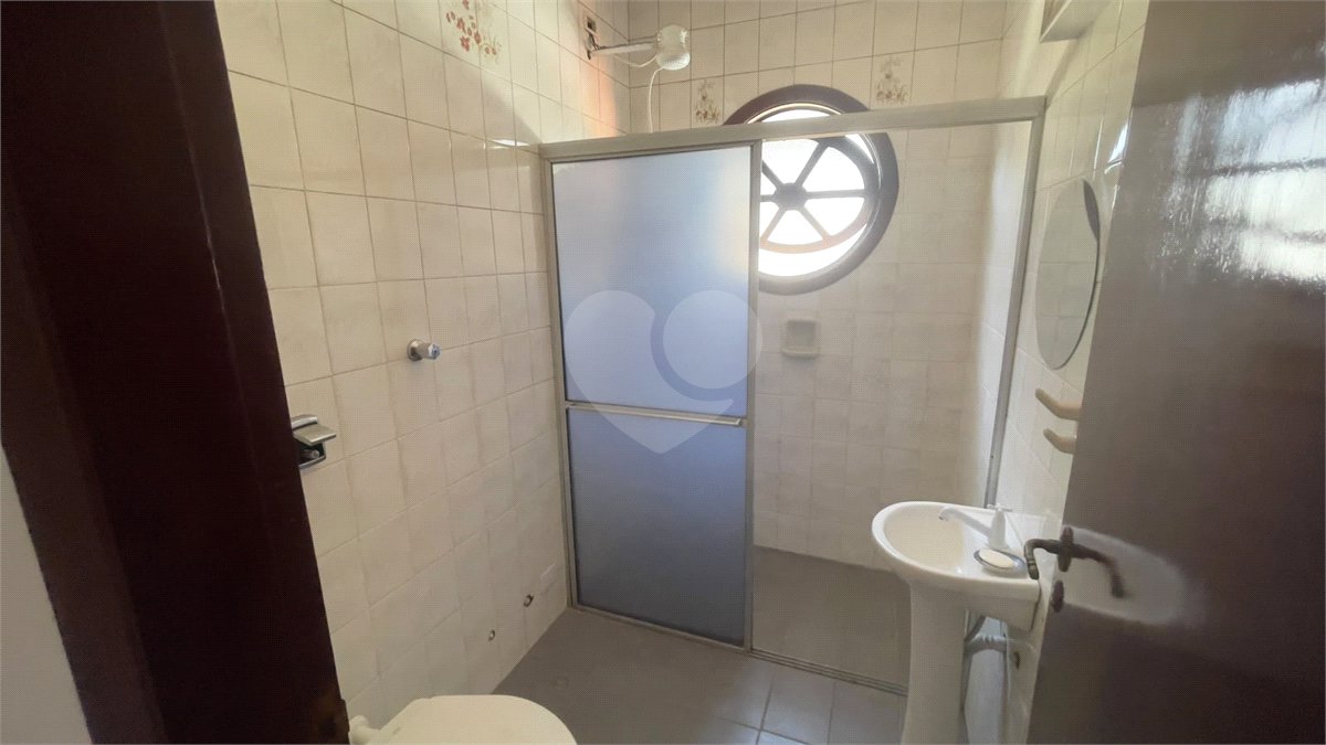 Sobrado à venda com 4 quartos, sendo 1 suíte,  em Jardim Ester Yolanda, São Paulo, SP