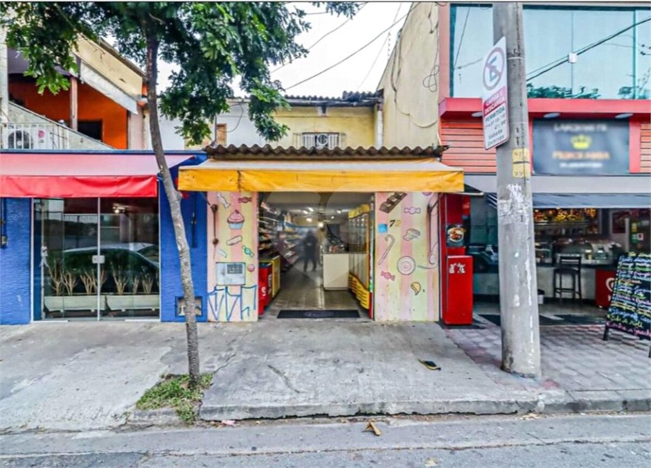 Sobrado à venda em Vila Cordeiro, São Paulo, SP