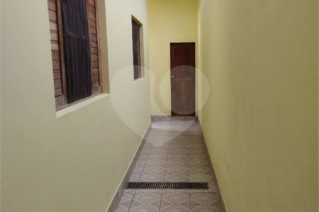 Casa à venda com 4 quartos, sendo 1 suíte,  em Jardim Cacique, Suzano, SP