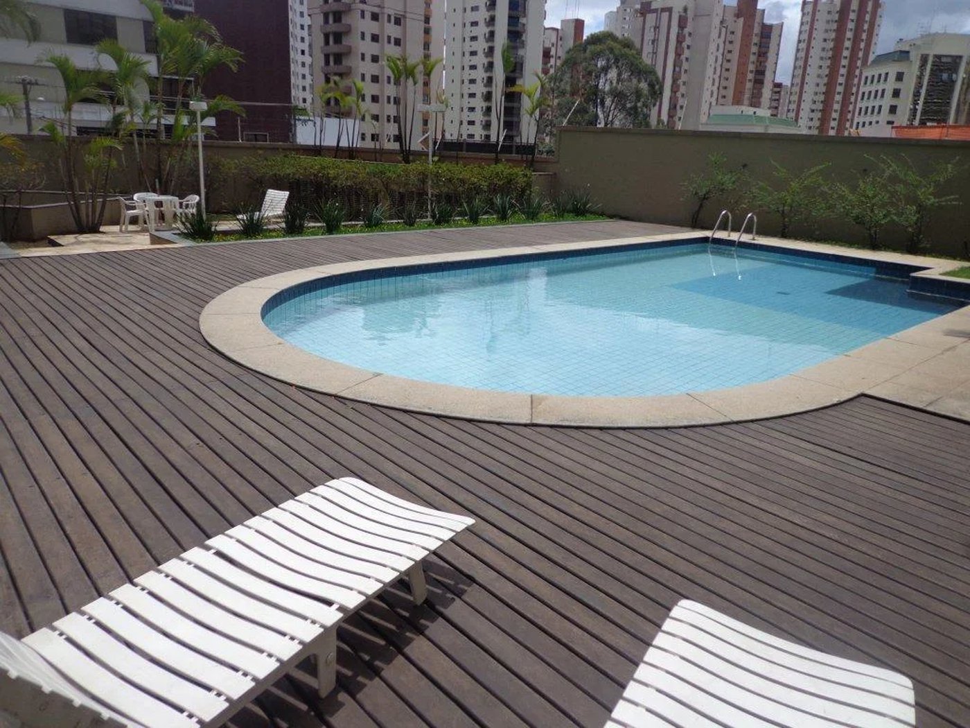 Apartamento à venda com 3 quartos, sendo 1 suíte,  em Jardim Londrina, São Paulo, SP