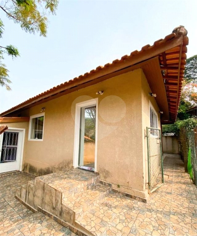 Casa à venda com 2 suítes em Retiro das Fontes, Atibaia, SP