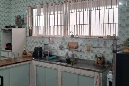 Casa à venda com 3 quartos, sendo 2 suítes, no condomínio Rio Bon, Rio de Janeiro - RJ