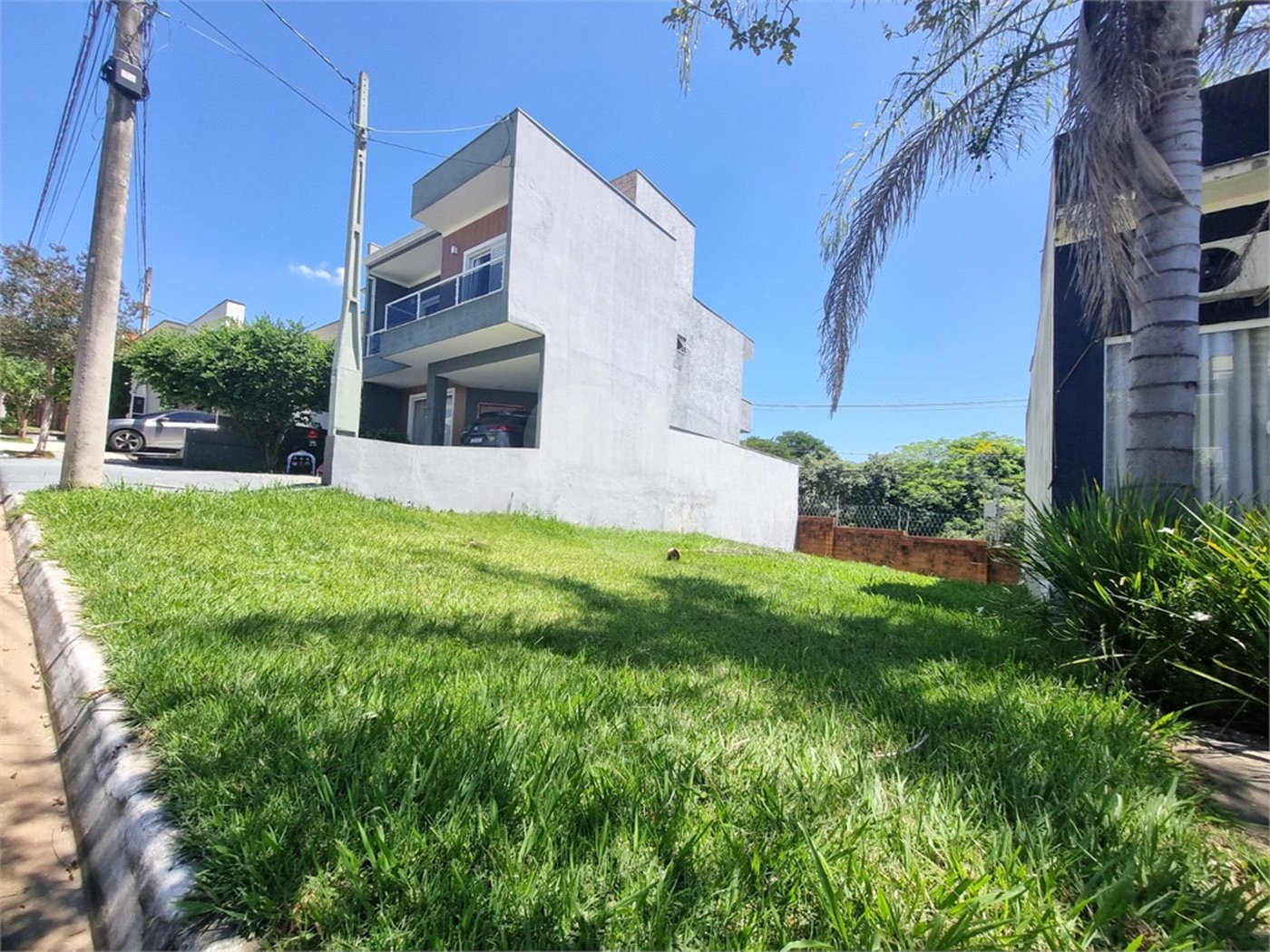 Terreno à venda no condomínio Horto Florestal Villagio, Sorocaba - SP