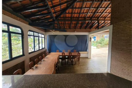 Chácara à venda com 5 quartos, sendo 4 suítes, em Chácara Terra Nova, Jundiaí, SP
