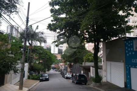 Casa Térrea à venda com 3 quartos em Água Fria, São Paulo, SP