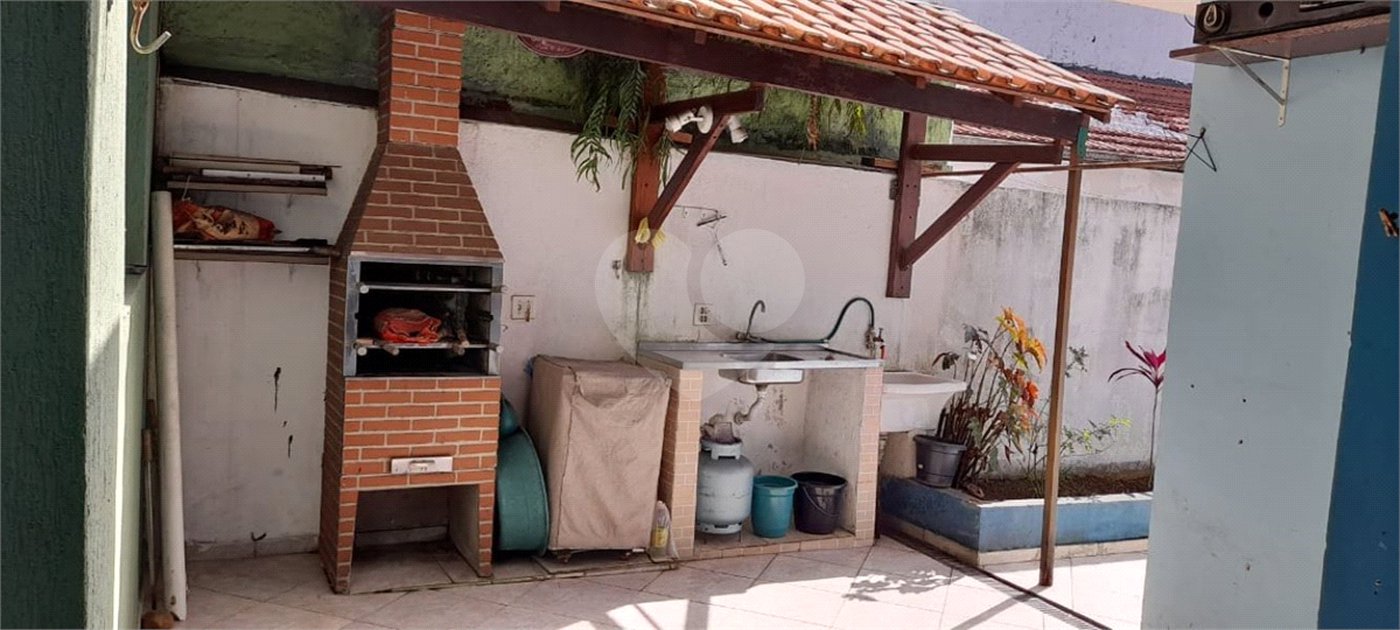 Sobrado à venda com 6 quartos, sendo 3 suítes, em Vila Divina Pastora, São Paulo, SP