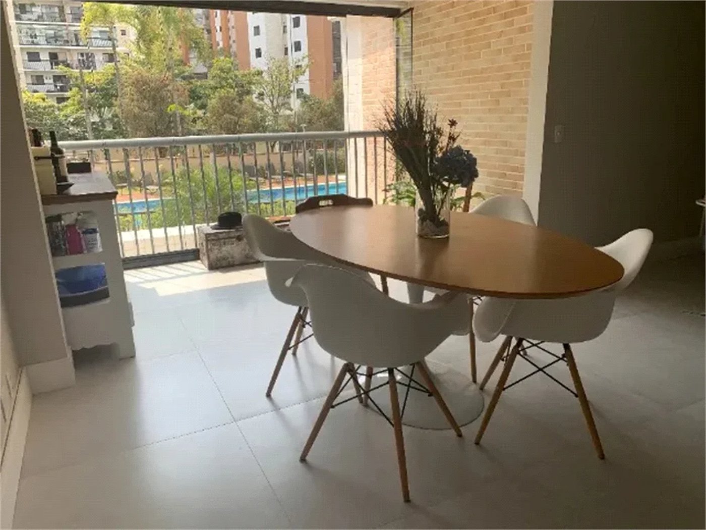 Apartamento à venda com 3 quartos, sendo 1 suíte, em Cidade São Francisco, São Paulo, SP