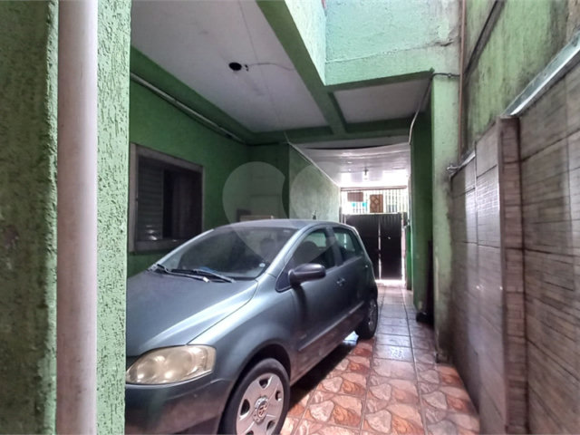 Sobrado à venda com 6 quartos, sendo 1 suíte,  em Vila Medeiros, São Paulo, SP