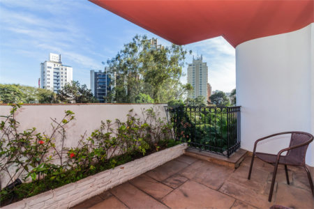 Apartamento à venda com 4 quartos, sendo 3 suítes, em Vila Andrade, São Paulo, SP