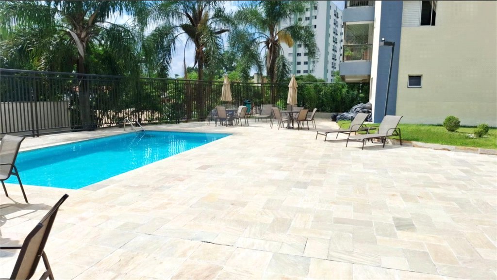 Apartamento à venda com 3 quartos, sendo 1 suíte, em Jardim Ester, São Paulo, SP