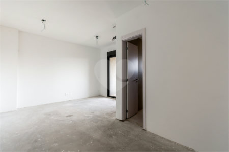 Apartamento à venda com 3 suítes em Pinheiros, São Paulo, SP