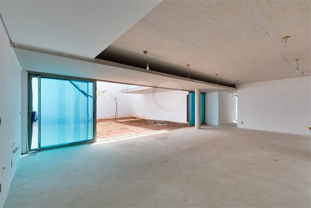Casa à venda com 3 suítes no condomínio Residencial Heron 140, São Paulo - SP