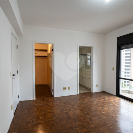 Apartamento para alugar com 3 suítes em Moema, São Paulo, SP