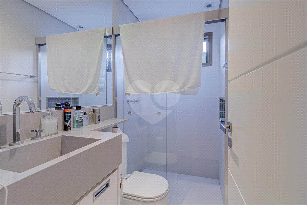 Casa à venda ou para alugar com 5 suítes em Alto da Boa Vista, São Paulo, SP