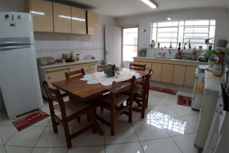 Sobrado à venda com 3 quartos, sendo 1 suíte,  em Vila Albertina, São Paulo, SP
