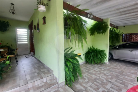 Casa à venda com 4 quartos, sendo 1 suíte,  em Vila Rosália, Guarulhos, SP