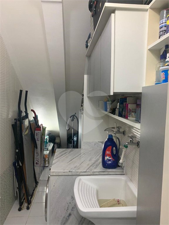 Casa à venda com 3 quartos, sendo 1 suíte, no condomínio Greenland, São Paulo - SP