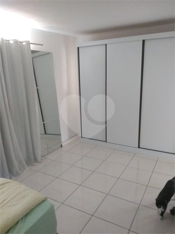 Sobrado à venda com 4 quartos, sendo 1 suíte, em Parque Edu Chaves, São Paulo, SP