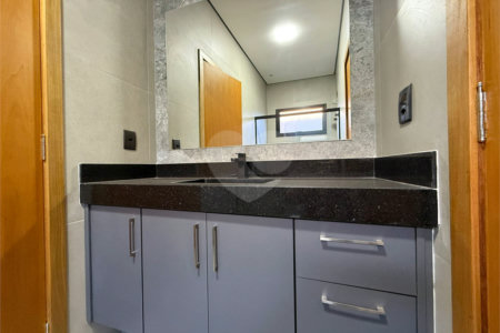 Casa à venda com 3 quartos, sendo 2 suítes, no condomínio San Marco II, Ribeirão Preto - SP