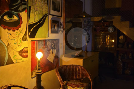 Casa à venda com 3 quartos, sendo 2 suítes, em Vila Mariana, São Paulo, SP