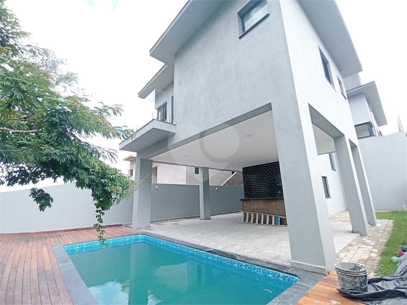 Casa à venda com 3 suítes no condomínio Reserva dos Jatobás, Louveira - SP
