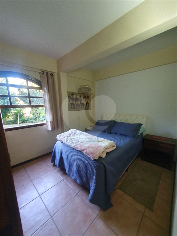 Casa à venda com 4 quartos, sendo 2 suítes,  no condomínio Vinhas da Vista Alegre - Lado Café, Vinhedo - SP