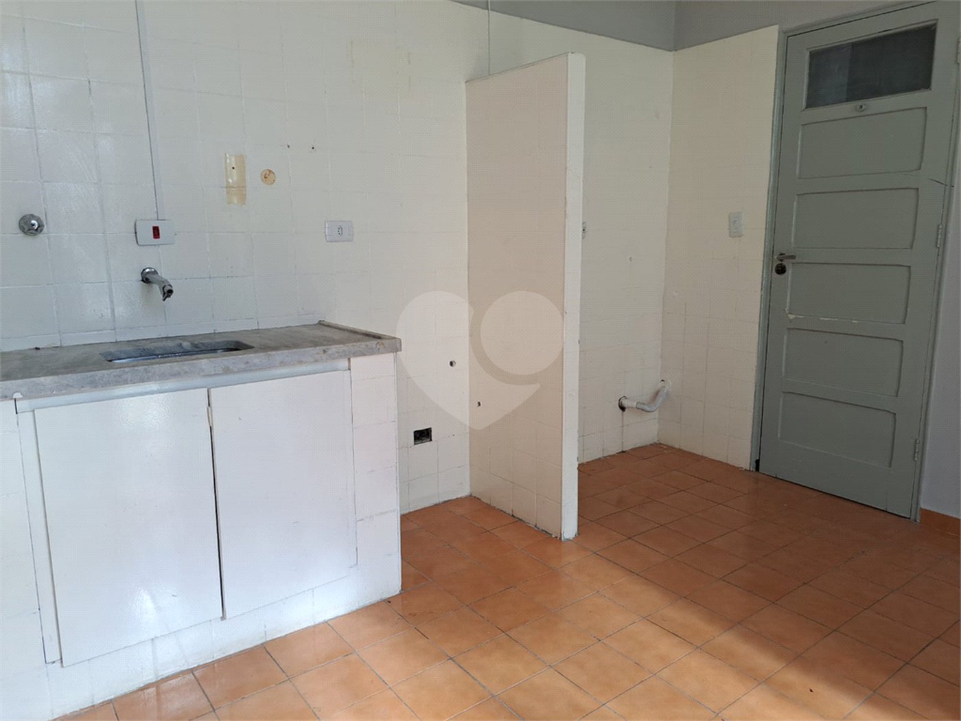 Casa Térrea para alugar com 1 quarto, sendo 3 suítes,  em Indianópolis, São Paulo, SP