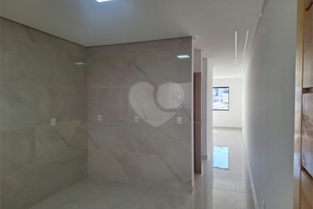 Sobrado à venda com 3 quartos, sendo 1 suíte, em Vila São Geraldo, São Paulo, SP