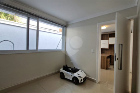 Casa à venda ou para alugar com 5 quartos, sendo 4 suítes, no condomínio Shamballa II, Atibaia - SP