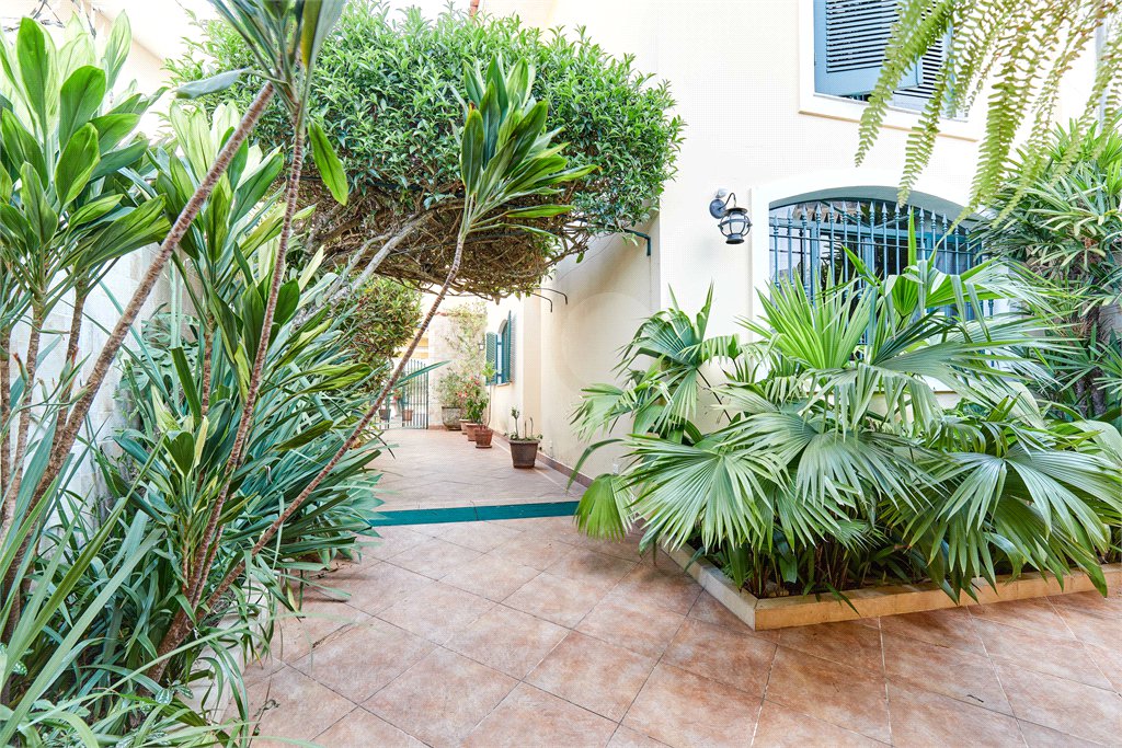 Sobrado à venda com 3 quartos, sendo 1 suíte, em Jardim Prudência, São Paulo, SP