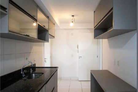 Apartamento à venda ou para alugar com 3 quartos, sendo 1 suíte, em Jardim Vazani, São Paulo, SP