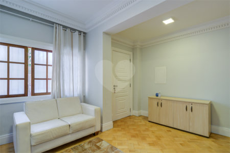 Sobrado à venda com 3 quartos em Alto da Boa Vista, São Paulo, SP