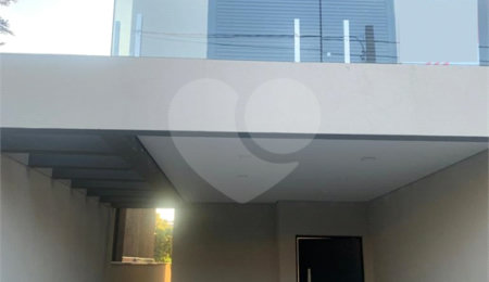 Sobrado à venda com 3 suítes em Vila Thais, Atibaia, SP
