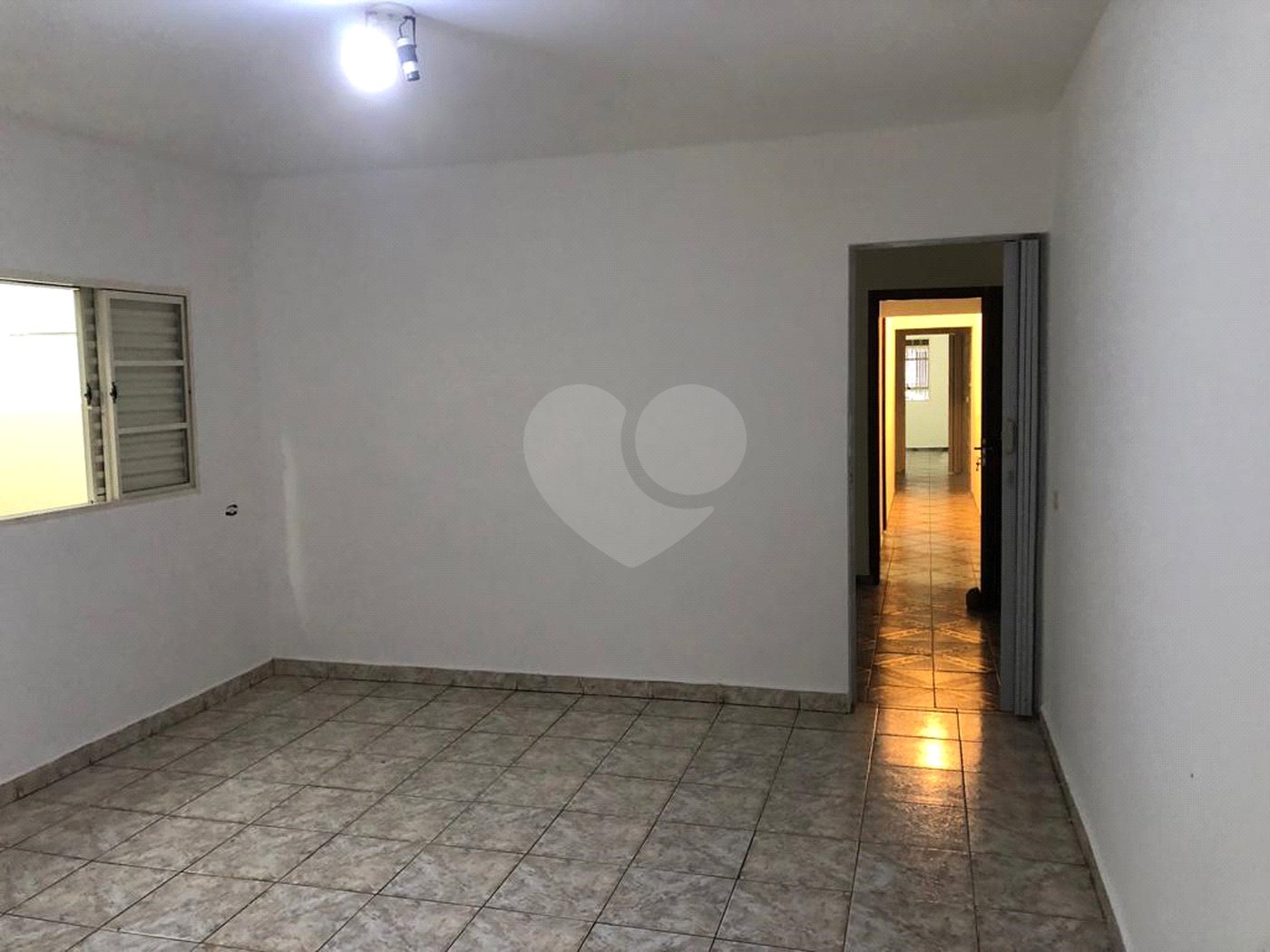 Casa à venda com 3 quartos, sendo 1 suíte, em Loteamento Terras de São Pedro e São Paulo, Salto, SP