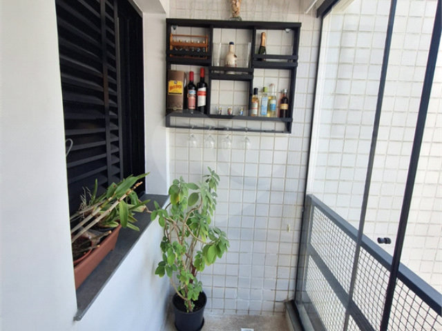 Apartamento à venda com 2 quartos, sendo 1 suíte,  em Morumbi, São Paulo, SP