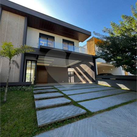 Casa à venda com 4 suítes no condomínio Residencial Mosaico da Serra, Mogi das Cruzes - SP