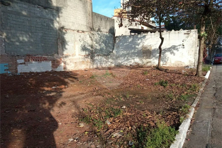 Excelente Terreno no Jardim Prudência, com 300 M² (10x30)