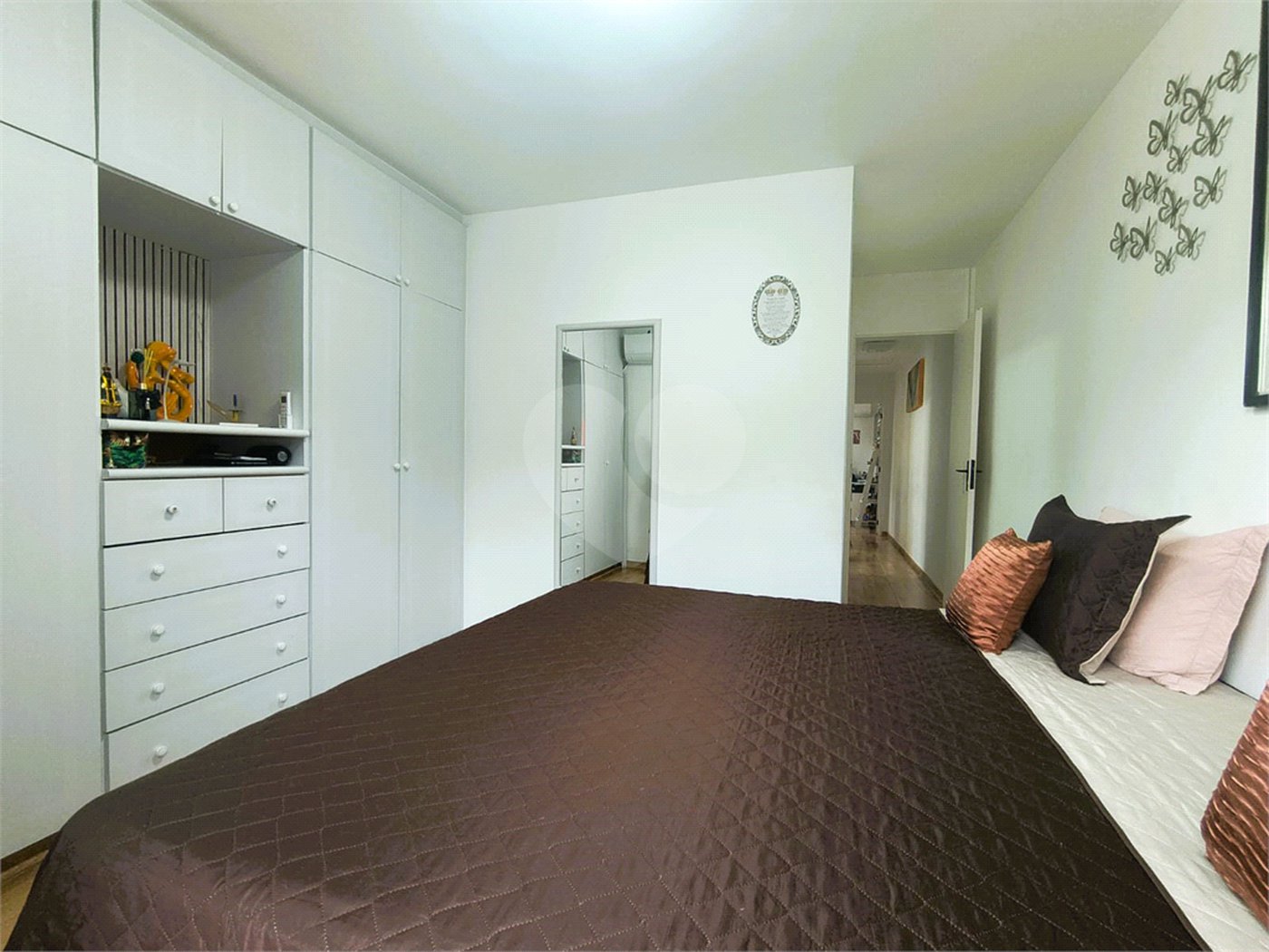 Casa à venda com 3 quartos, sendo 1 suíte, no condomínio Vila Panamericana, São Paulo - SP