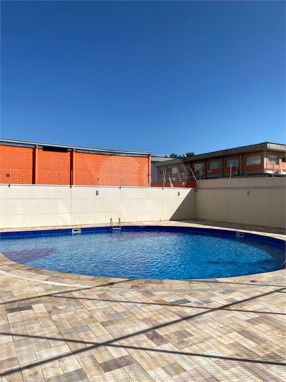 Apartamento à venda com 3 quartos, sendo 1 suíte, em Vila Rubens, Mogi das Cruzes, SP