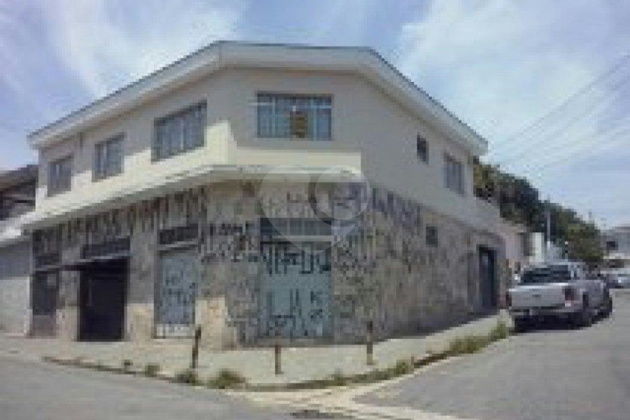 Casa à venda com 3 quartos, sendo 1 suíte, em Parque Vitória, São Paulo, SP