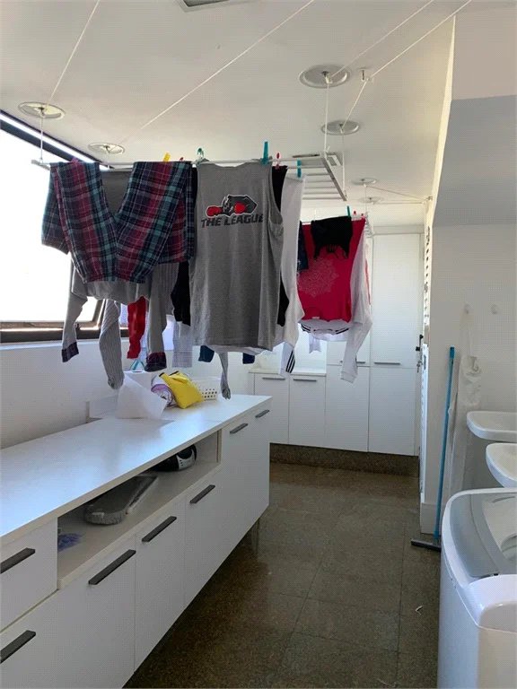 Apartamento à venda com 4 suítes em Vila Suzana, São Paulo, SP