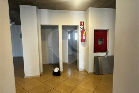 Apartamento à venda com 2 quartos, sendo 1 suíte, no Centro, Ponta Porã, MS