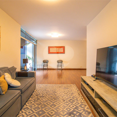 Casa à venda com 3 quartos, sendo 1 suíte, em Alto da Boa Vista, São Paulo, SP