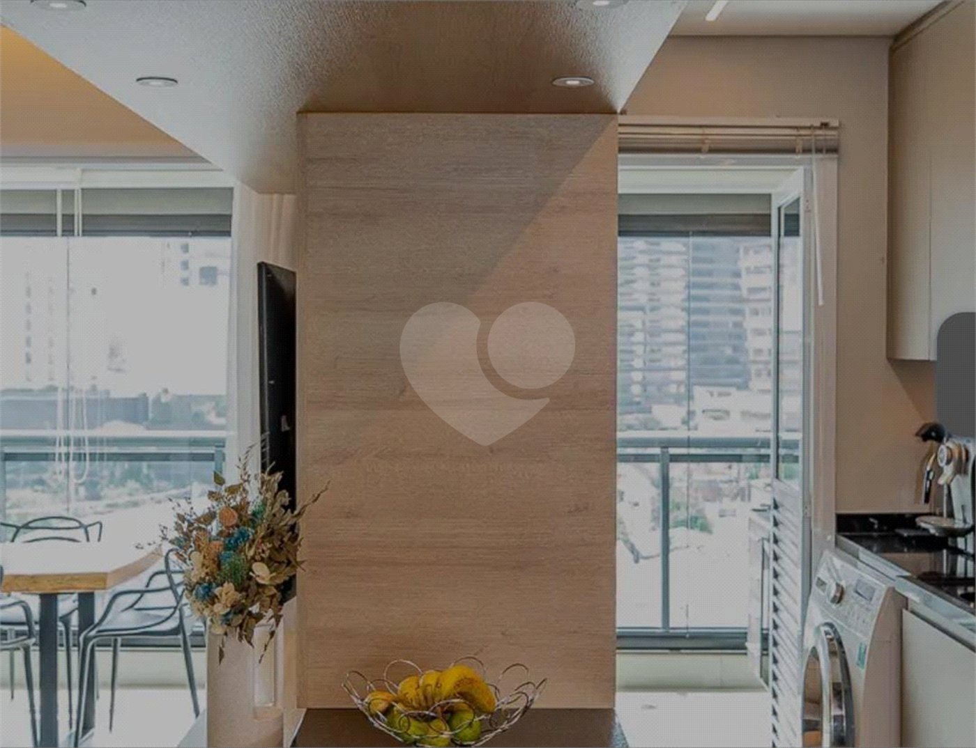 Apartamento à venda com 2 quartos, sendo 1 suíte,  em Chácara Santo Antônio, São Paulo, SP