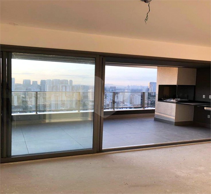 Apartamento à venda com 3 suítes em Brooklin, São Paulo, SP
